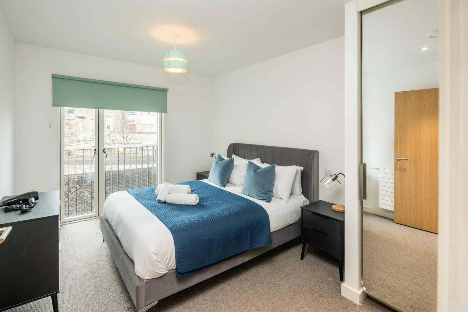 Apartamento Modern 2 Bed Flat Near O2 & Canary Wharf Londres